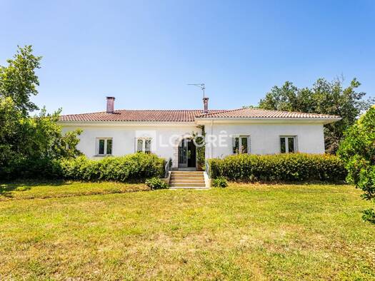 Maison à vendre 465 000 € 8 pièces 7 chambres 267 m² 2 381 m² de terrain Nord Artigues-près-Bordeaux 33370