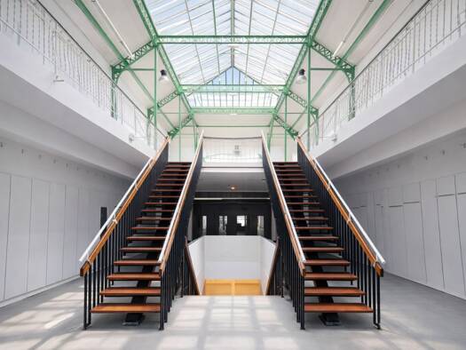 Local commercial à vendre 648 000 € 450 m² de surface de vente Centre Angers 49100