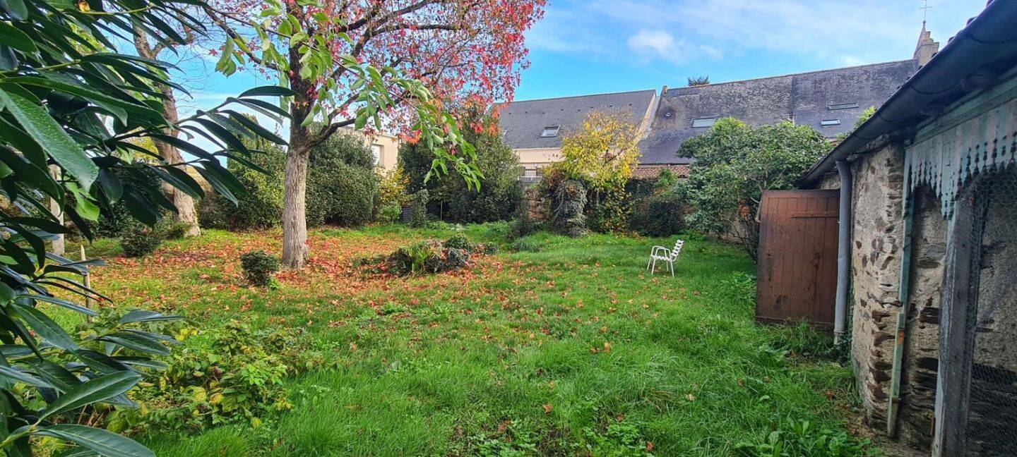 Maison à vendre, 216m², LA CHAPELLE HEULIN