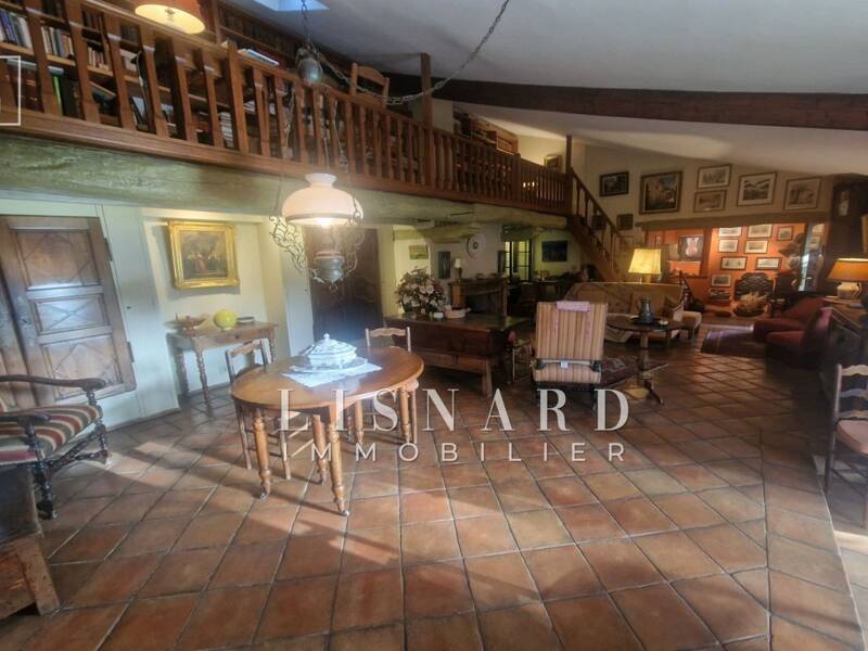 Maison à vendre, 220m², VALLAURIS
