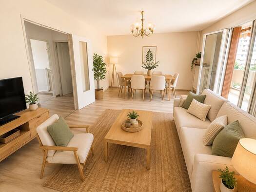 Appartement à vendre 180 000 € 4 pièces 3 chambres 80 m² Étage 4/5 La Rode Toulon 83000