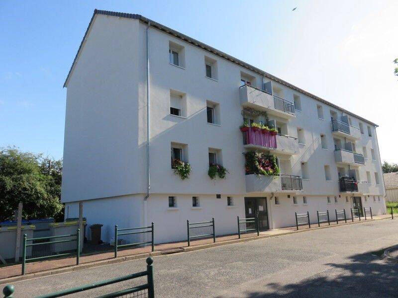 Maison à louer, 56m², URZY