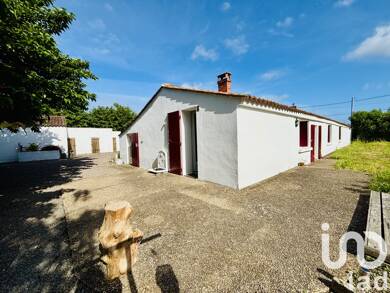 Maison à vendre 260 000 € 4 pièces 3 chambres 131 m² 7 264 m² de terrain Champagné-les-Marais 85450