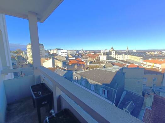 Appartement à vendre 124 000 € 4 pièces 2 chambres 85,4 m² Étage 5/6 Centre-Marcadieu-Marne Tarbes 65000