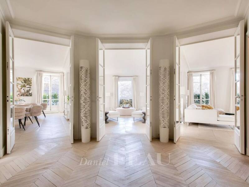 Maison à louer, 317m², PARIS 16E