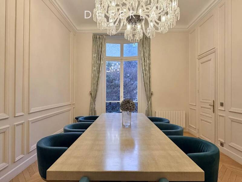 Maison à louer, 200m², PARIS 16E