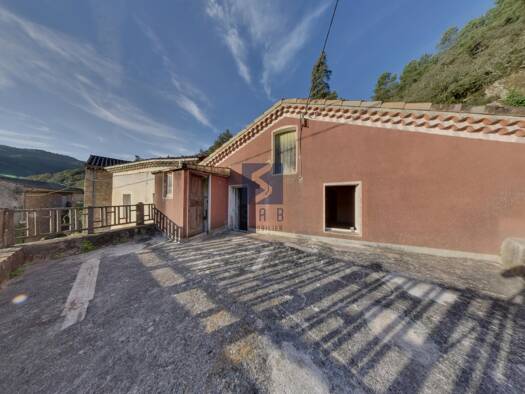 Maison à vendre 150 000 € 5 pièces 2 chambres 105 m² St Fortunat sur Eyrieux 07360