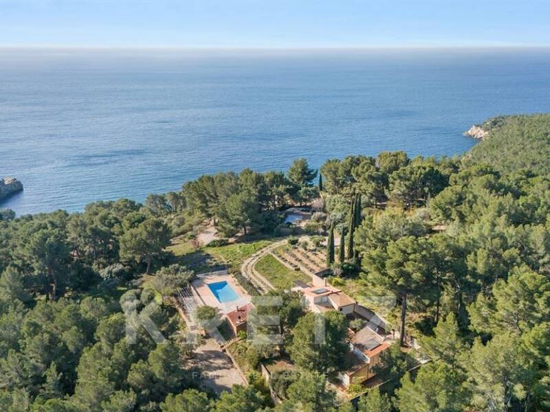 Maison à vendre, 280m², SAINT CYR SUR MER
