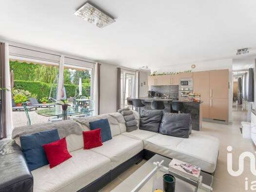 Maison à vendre 625 000 € 4 pièces 3 chambres 110 m² 386 m² de terrain Sauverny 01220
