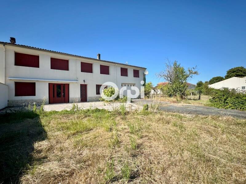 Maison à vendre, 170m², NIEUL LES SAINTES