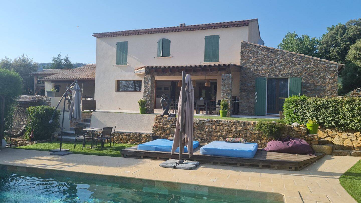 Maison à vendre, 195m², SAINTE ANASTASIE SUR ISSOLE