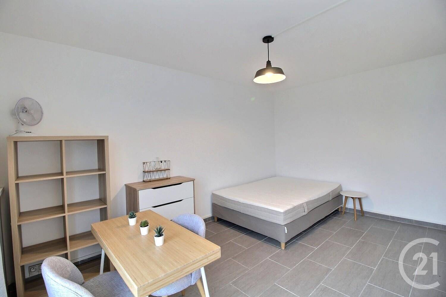 Maison à louer, 21m², ANTONY