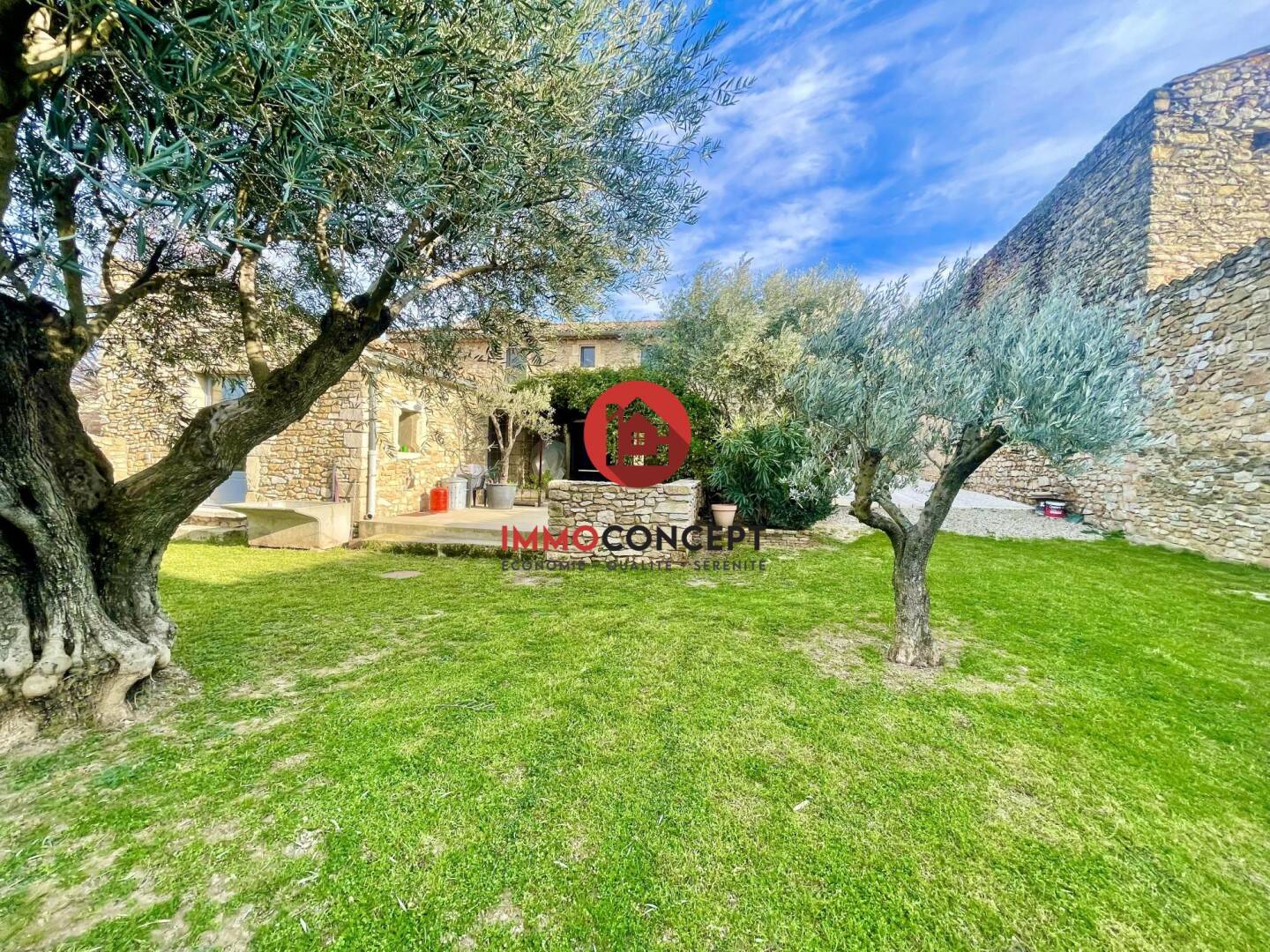Maison à vendre, 270m², SAINT VICTOR LA COSTE
