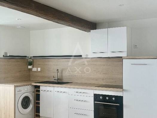 Appartement à louer 700 € 2 pièces 1 chambre 45 m² RDC/1 Saint Georges de Montaigu 85600