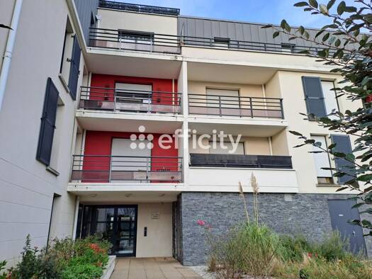 Appartement à vendre 188 000 € 3 pièces 2 chambres 67 m² RDC/3 Europe Tours 37100