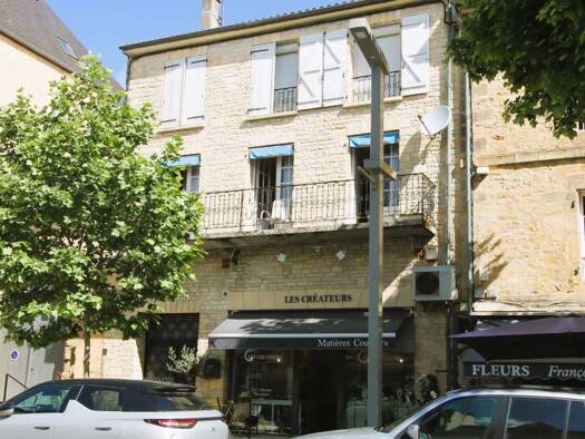 Maison à vendre 194 000 € 7 pièces 5 chambres 157 m² Gourdon 46300