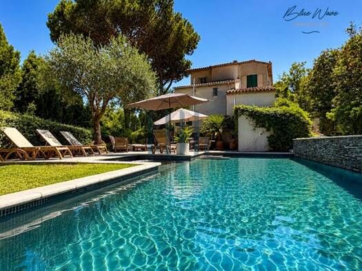 Villa à vendre 2 100 000 € 11 pièces 7 chambres 203 m² 2 125 m² de terrain Grimaud 83310