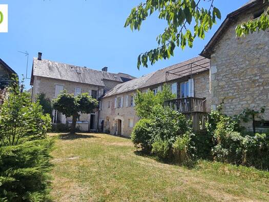 Maison à vendre 169 000 € 12 pièces 6 chambres 330 m² 1 763 m² de terrain Le Vignon-en-Quercy 46110