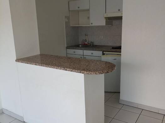 Appartement à louer 670 € 2 pièces 1 chambre 43,6 m² Étage 3/1 Saint Gaudérique Perpignan 66000