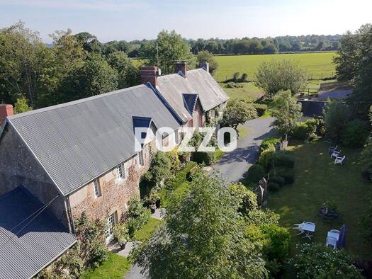Maison à vendre 320 000 € 13 pièces 6 chambres 400 m² 5 900 m² de terrain Quettreville sur Sienne 50660