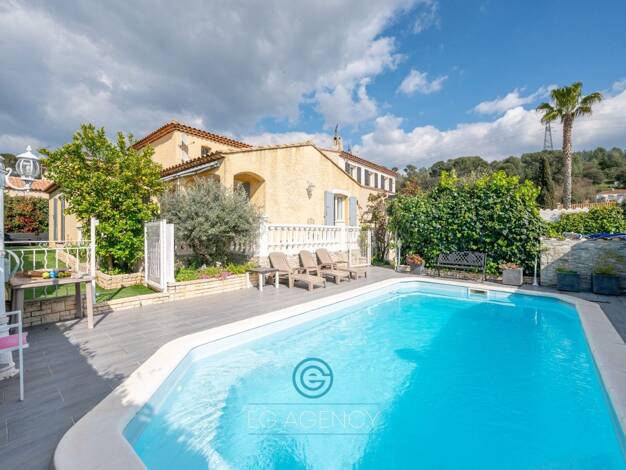 Maison à vendre 580 000 € 5 pièces 4 chambres 120 m² 412 m² de terrain Les Trois Lucs Marseille 12ème arrondissement 13012