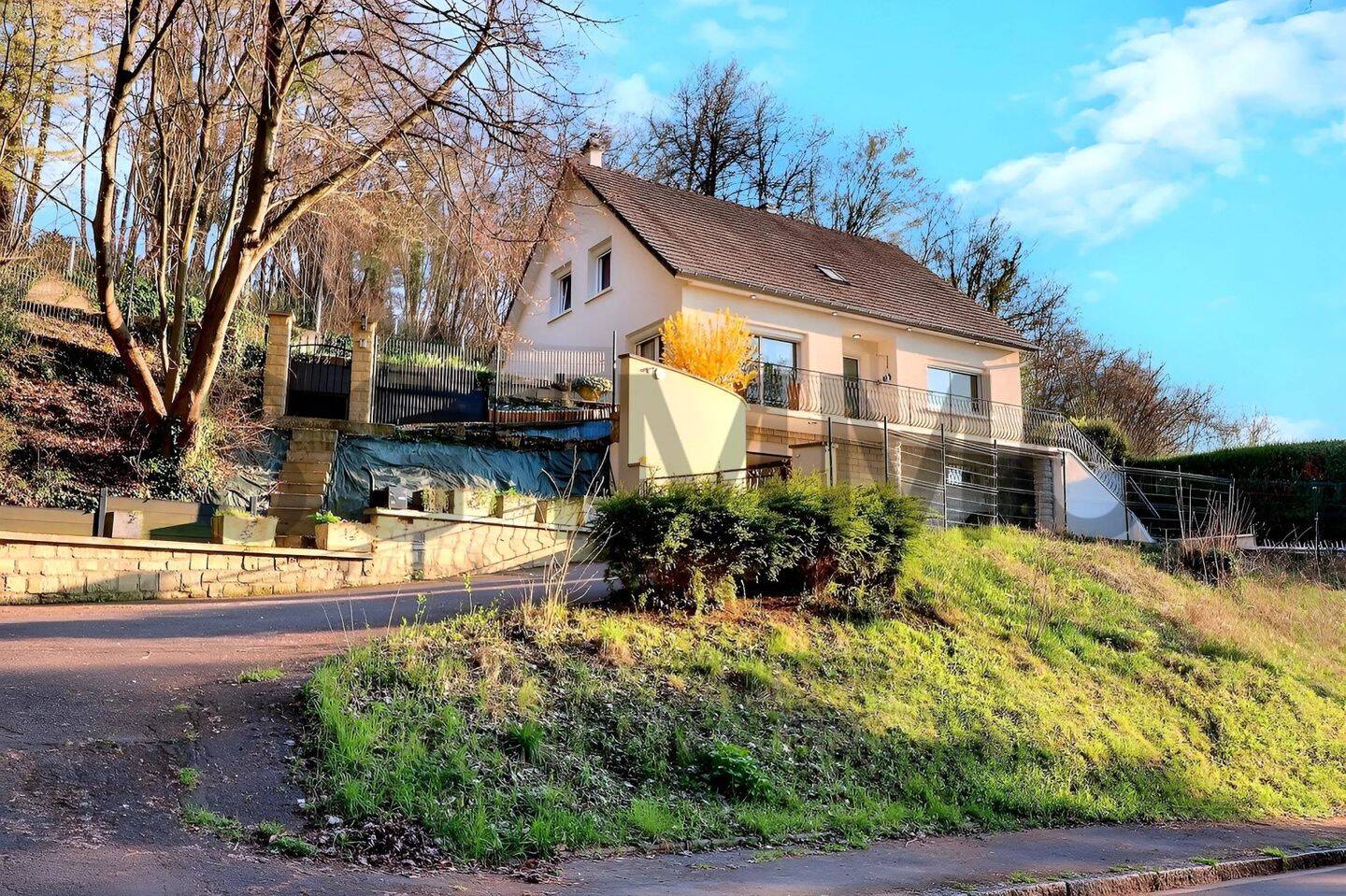 Maison à vendre, 161m², VERNEUIL EN HALATTE