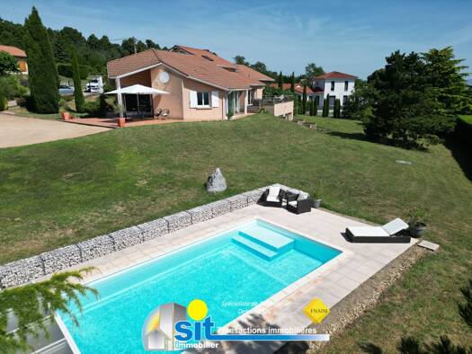 Maison à vendre 430 000 € 7 pièces 3 chambres 210 m² Saint-Pierre-de-Bœuf 42520