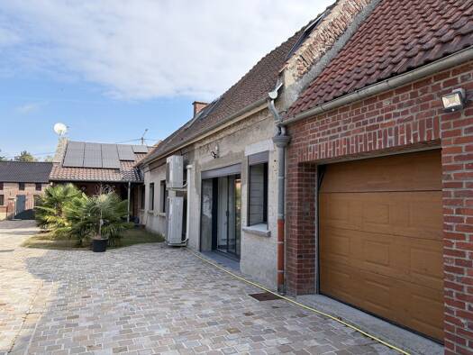 Maison à vendre 445 000 € 9 pièces 7 chambres 193,63 m² 1 482 m² de terrain Sebourg 59990