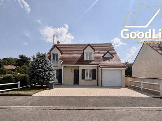 Maison à vendre 446 000 € 5 pièces 4 chambres 124 m² 480 m² de terrain Saint-Germain-sur-Morin 77860