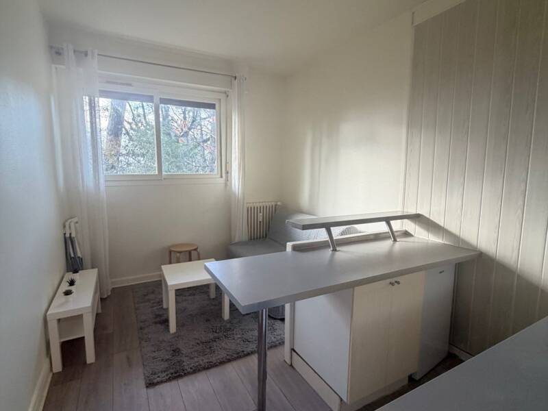 Maison à louer, 17m², VERSAILLES