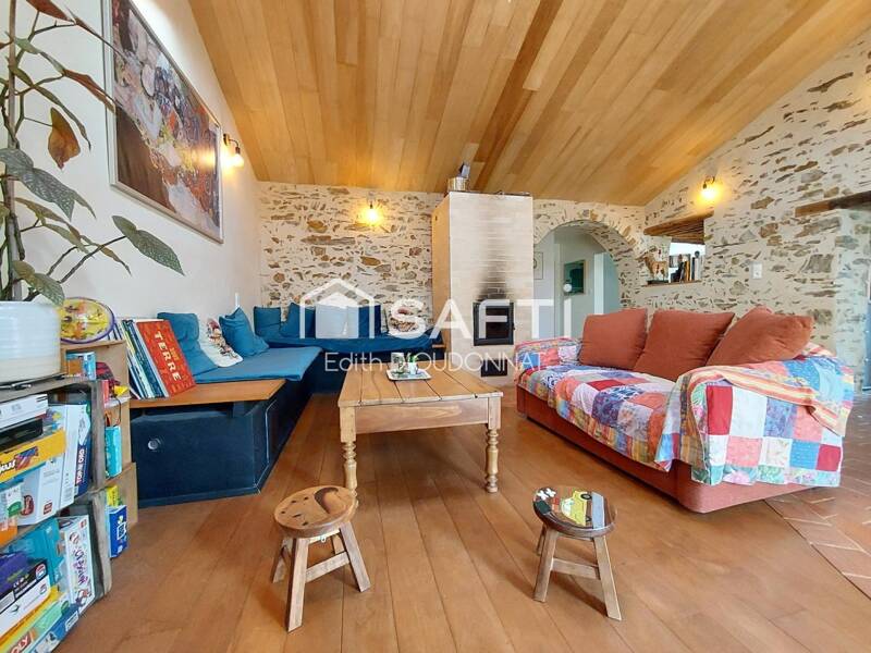 Maison à vendre, 157m², MOUTIERS LES MAUXFAITS