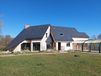 Maison à vendre 497 280 € 7 pièces 6 chambres 236 m² 10 000 m² de terrain Yvetot 76190