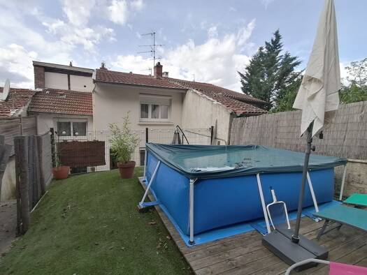 Appartement à louer 887 € 3 pièces 2 chambres 86 m² RDC Vienne 38200