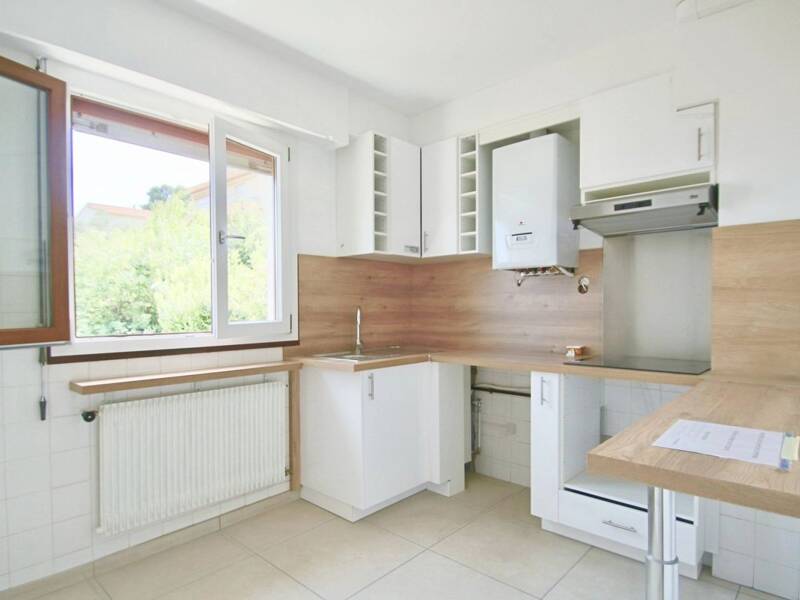 Maison à louer, 81m², NICE