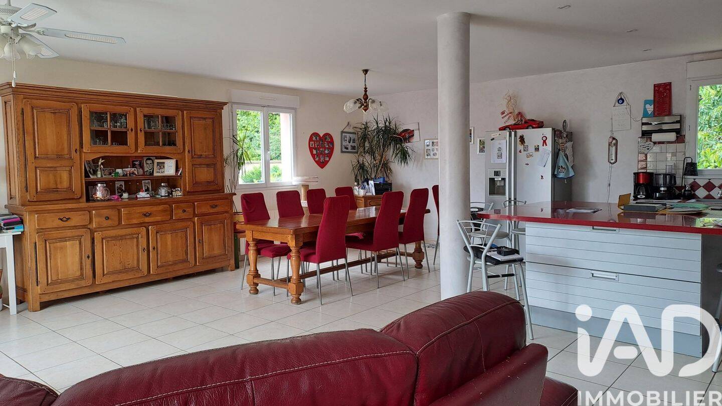 Maison à vendre, 182m², SAINT VICTOR DE CHRETIENVILLE