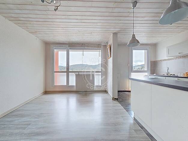 Appartement à vendre 109 000 € 4 pièces 3 chambres 85 m² Étage 8/11 Abattoir Firminy 42700