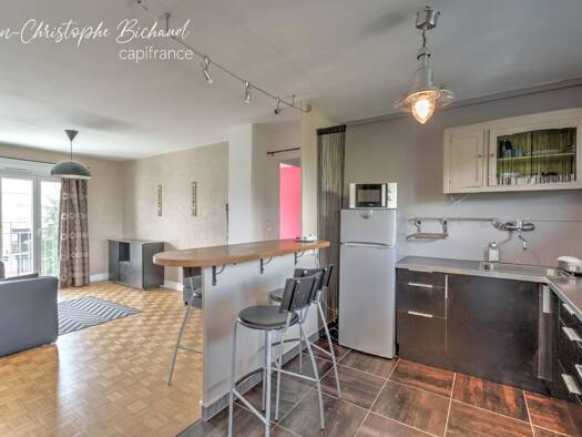 Appartement à vendre 179 000 € 2 pièces 1 chambre 44 m² Étage 5/10 Saint-Irénée Lyon 5ème arrondissement 69005
