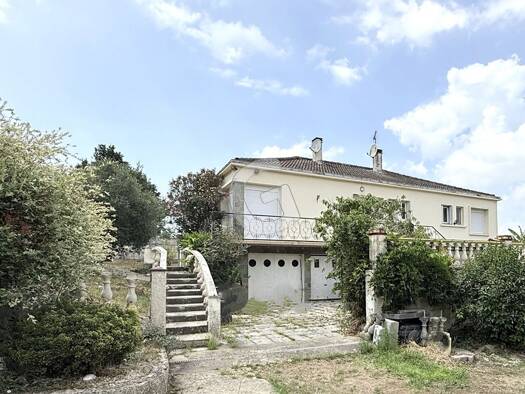 Maison à vendre 316 498 € 6 pièces 4 chambres 121 m² 1 472 m² de terrain Moutiers les Mauxfaits 85540