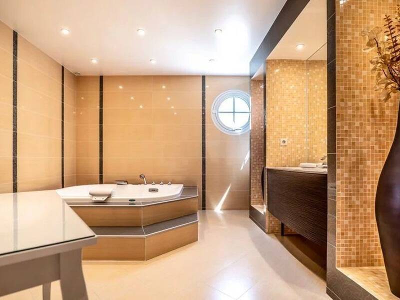 Maison à vendre, 733m², MAGNY LE HONGRE