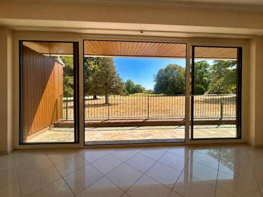 Appartement à vendre 310 000 € 3 pièces 2 chambres 98,9 m² 3 étages Le Coudray-Montceaux 91830