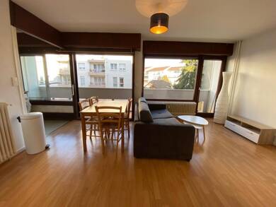 Appartement à louer 810 € 1 pièce 32,5 m² 3ème étage Centre Annemasse 74100