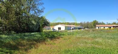Terrain à vendre 79 000 € 608 m² de terrain Montbartier 82700