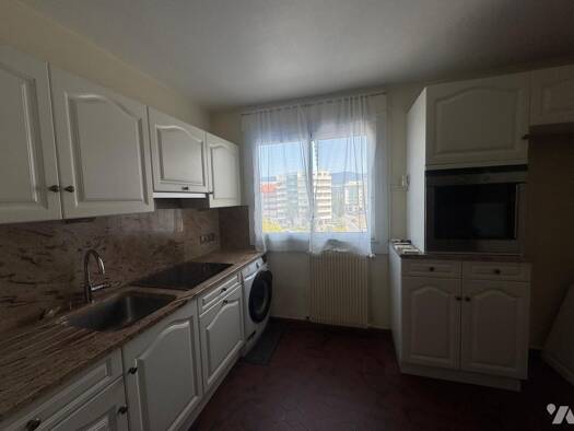 Appartement à vendre 231 000 € 3 pièces 2 chambres 64 m² 4ème étage Annemasse 74100