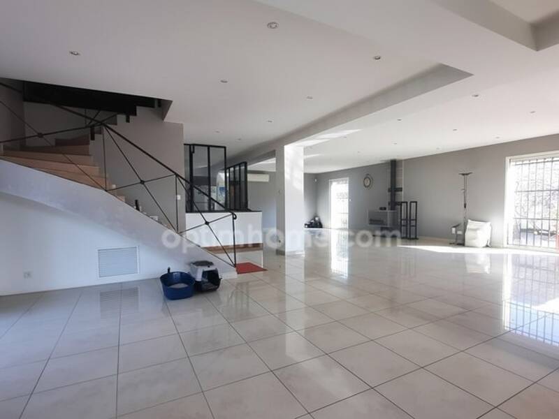 Maison à vendre, 267m², CHATEAUNEUF LES MARTIGUES