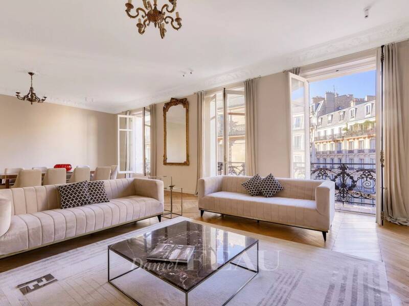 Maison à louer, 214m², PARIS 17E