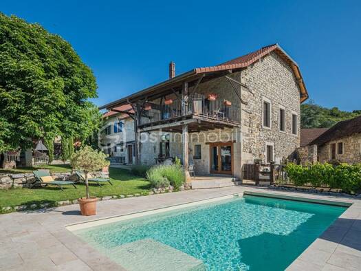 Demeure à vendre 795 000 € 9 pièces 6 chambres 362 m² Marignieu 01300