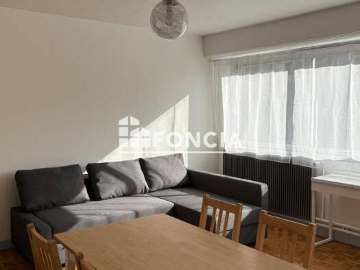 Appartement à louer 2 450 € 4 pièces 3 chambres 80,11 m² Étage 1/8 Belleville Paris 20ème arrondissement 75020