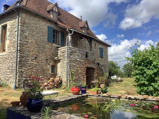 Maison à vendre 384 000 € 3 pièces 2 chambres 74,1 m² 23 090 m² de terrain Marcilhac-sur-Célé 46160