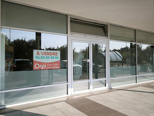 Local d'activités à vendre 380 000 € Ouest Saint-Genis-Pouilly 01630