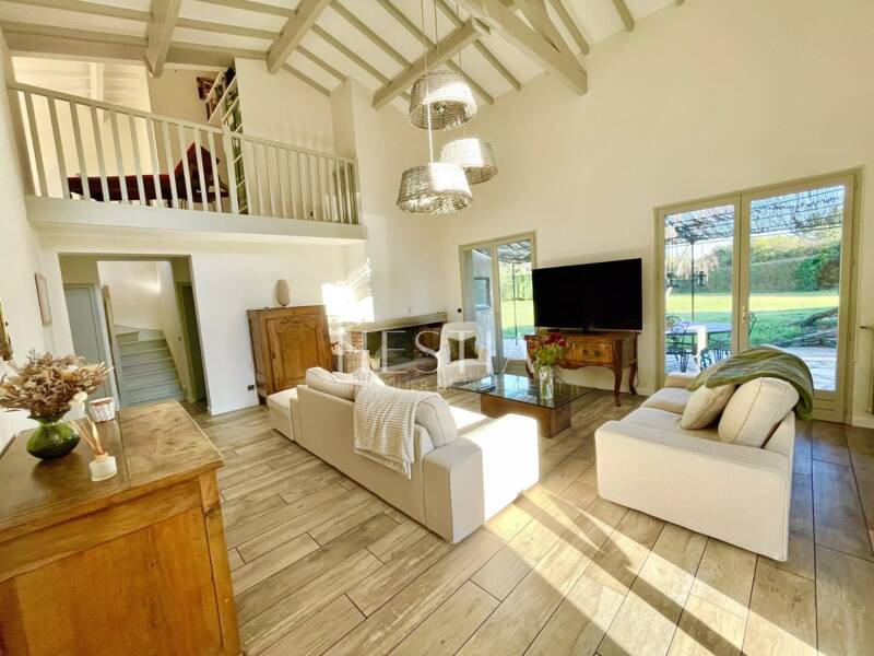 Maison à vendre, 220m², CHAPONOST